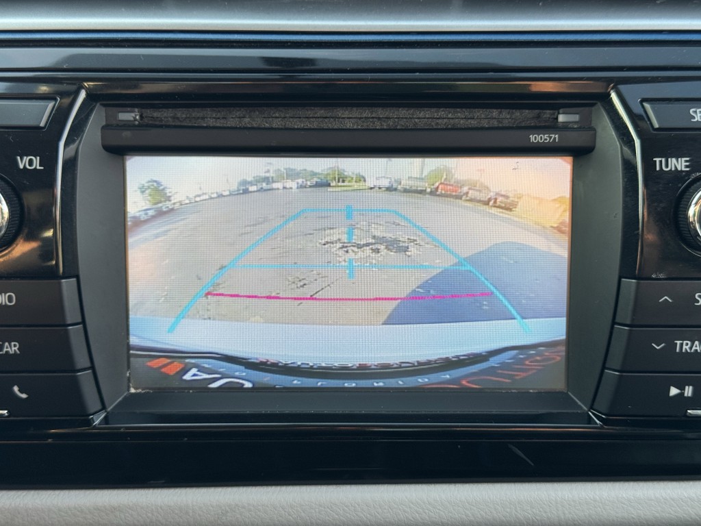 2016 Toyota Corolla Image 20