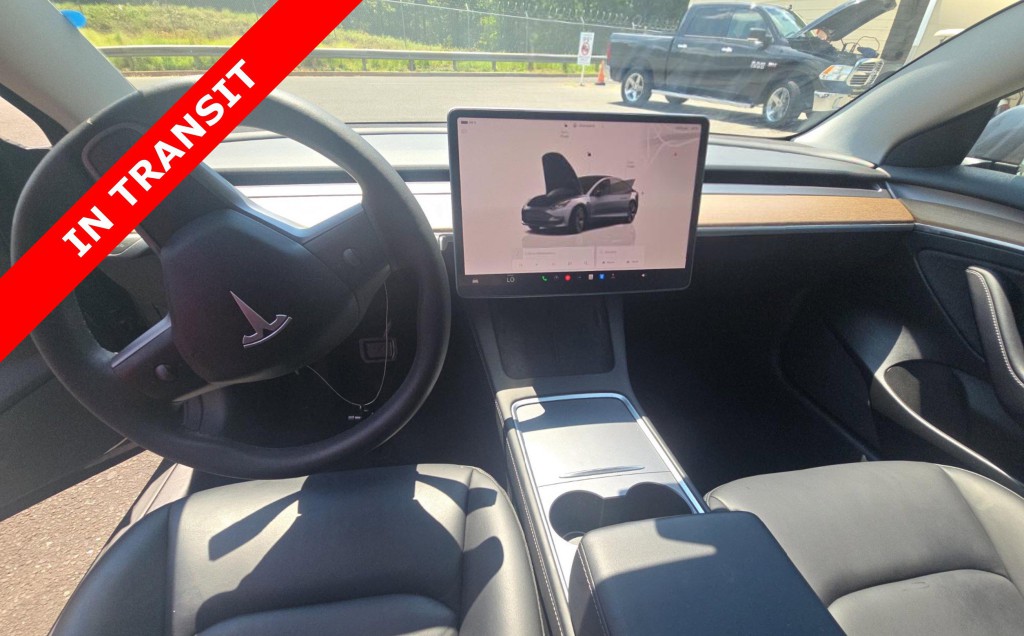 2023 Tesla Model 3 Image 8