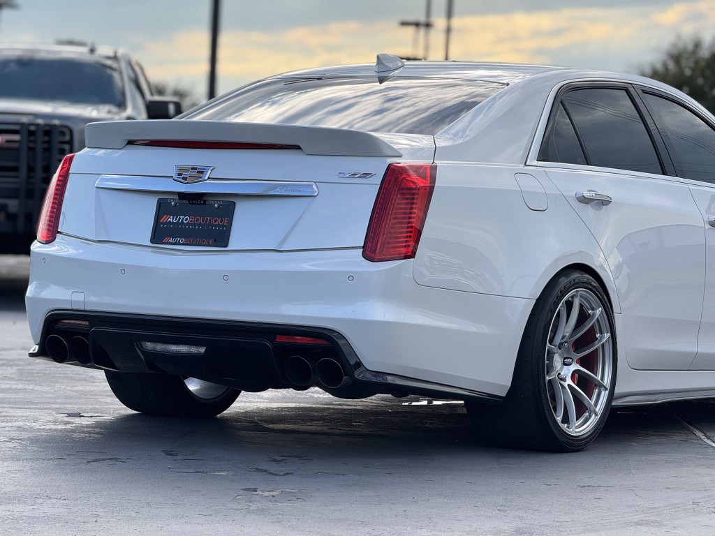 2018 Cadillac CTS Image 12