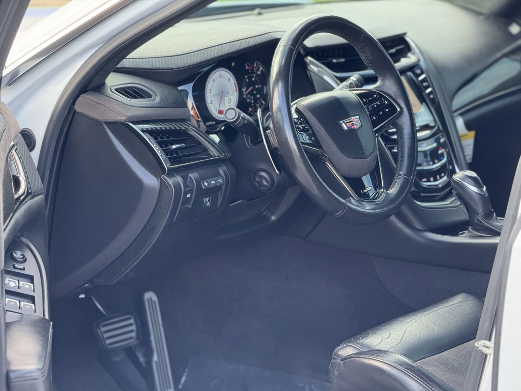 2018 Cadillac CTS Image 15