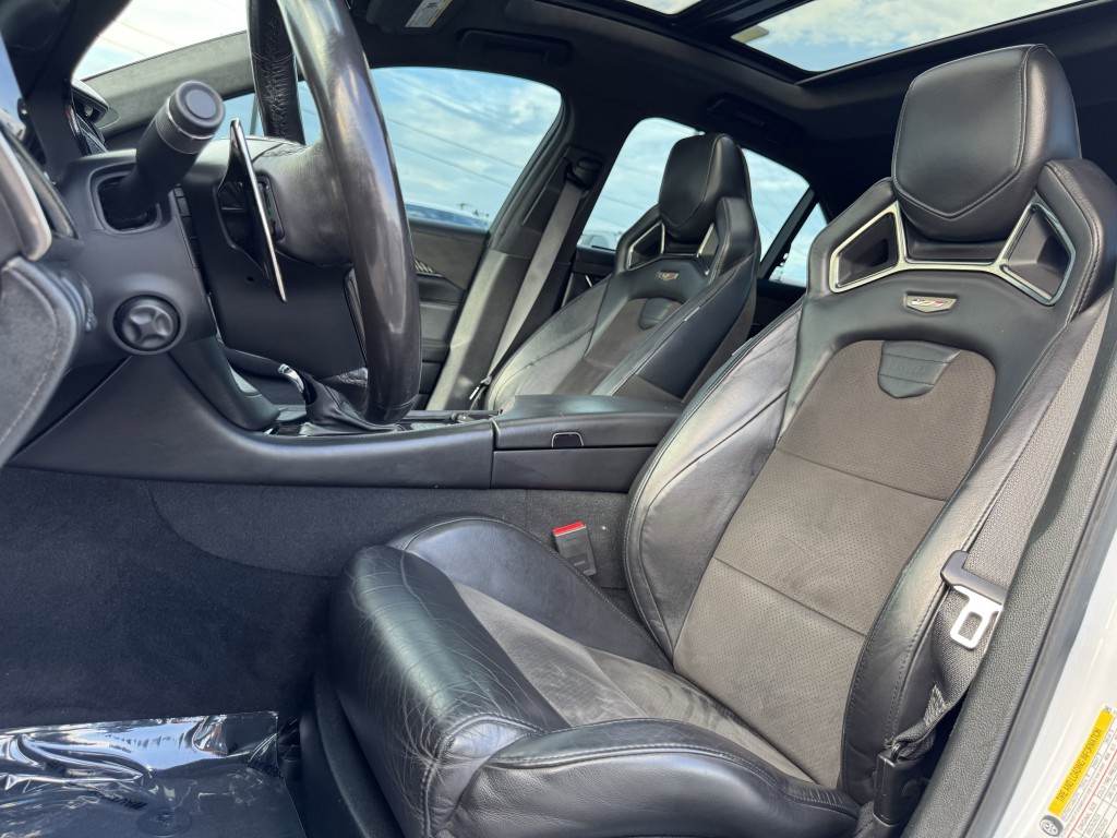 2018 Cadillac CTS Image 30