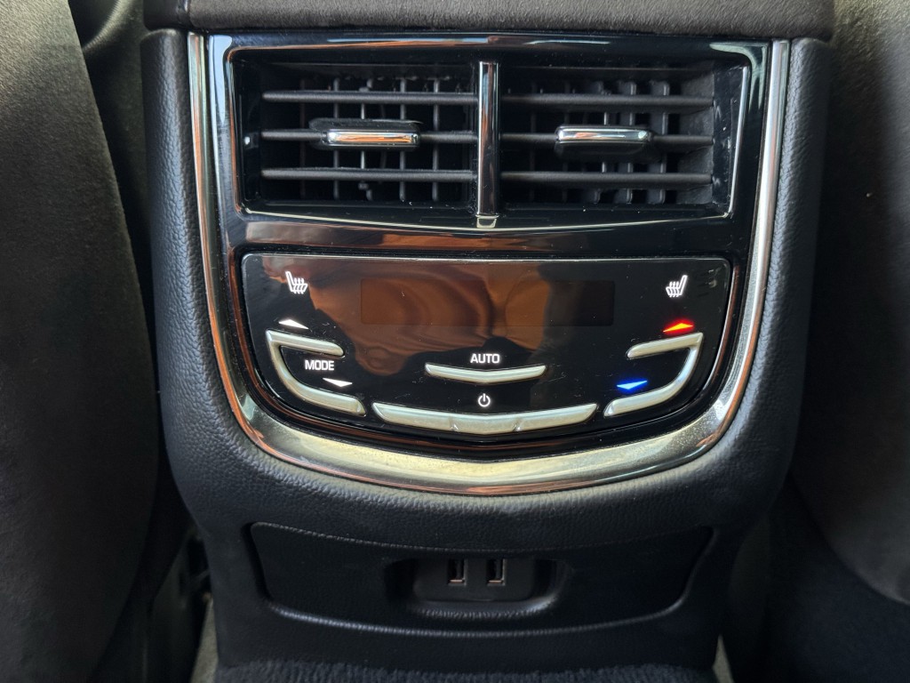 2018 Cadillac CTS Image 35