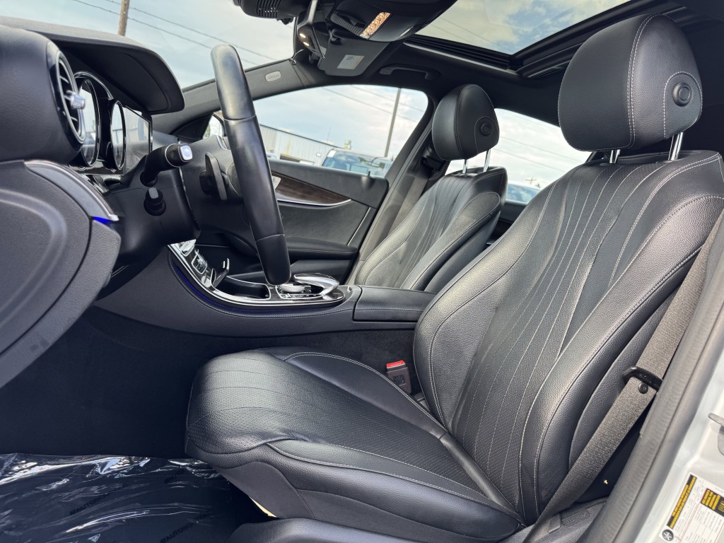 2019 Mercedes-Benz E-Class Image 25