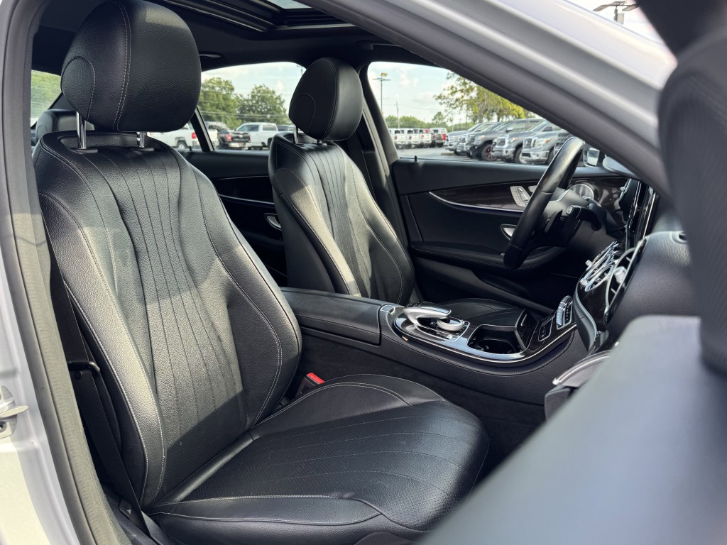 2019 Mercedes-Benz E-Class Image 27