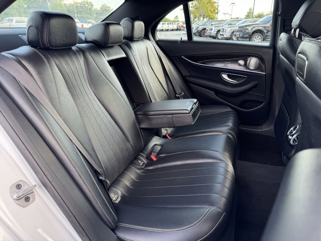 2019 Mercedes-Benz E-Class Image 28