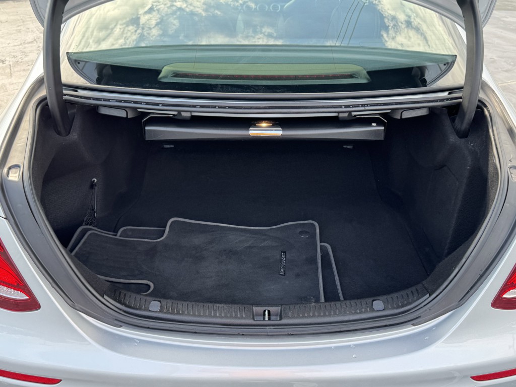 2019 Mercedes-Benz E-Class Image 31