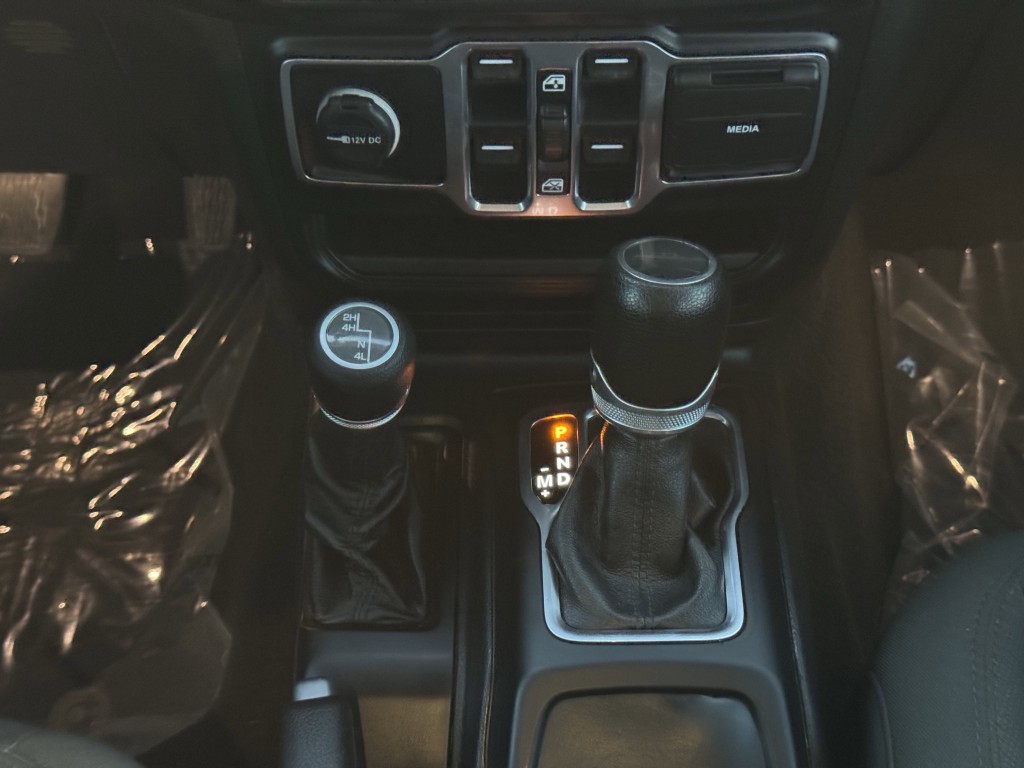 2020 Jeep Gladiator Image 15