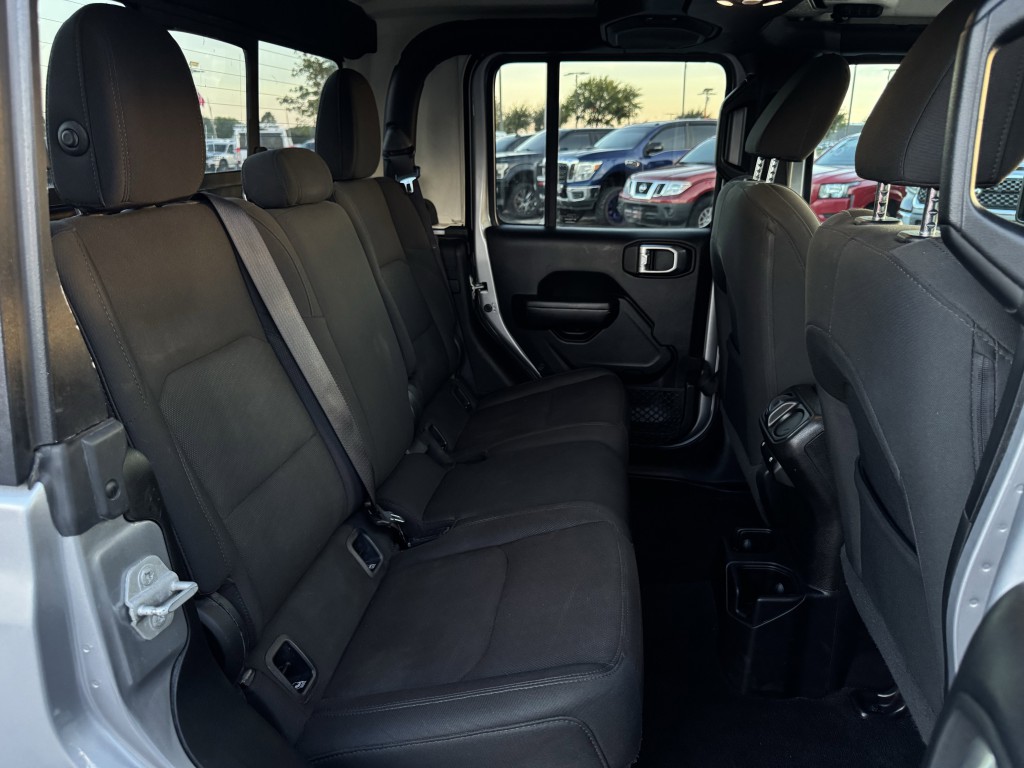 2020 Jeep Gladiator Image 19