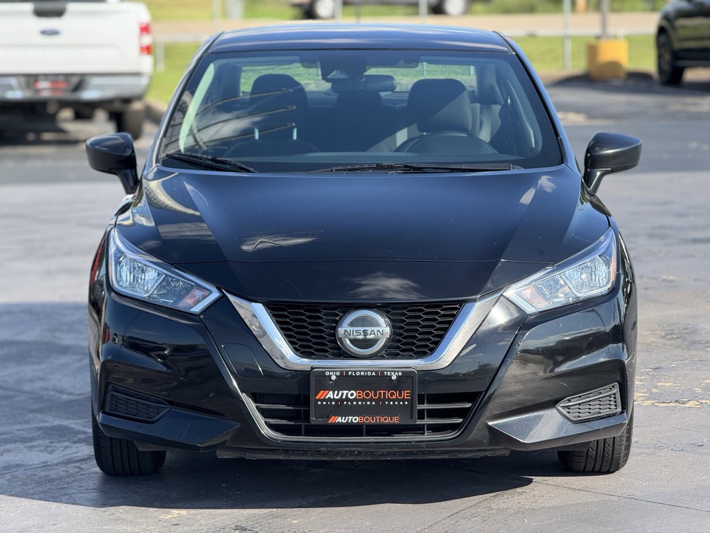 2022 Nissan Versa Image 6