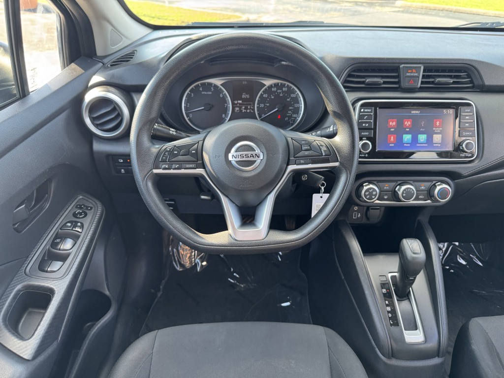 2022 Nissan Versa Image 12