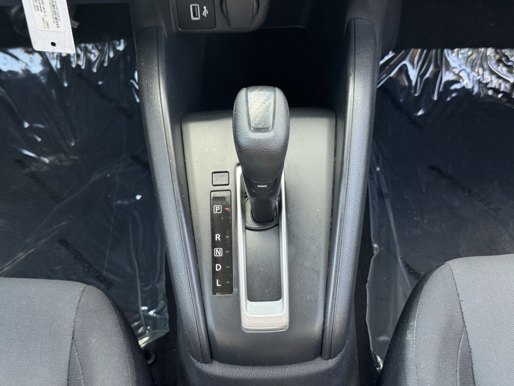 2022 Nissan Versa Image 19