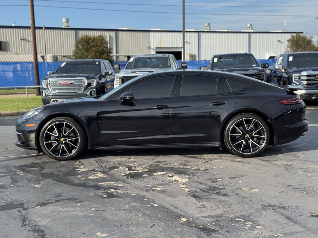 2018 Porsche Panamera Image 13
