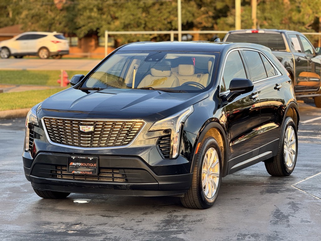 2022 Cadillac XT4 Image 8