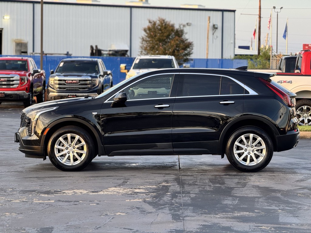 2022 Cadillac XT4 Image 9