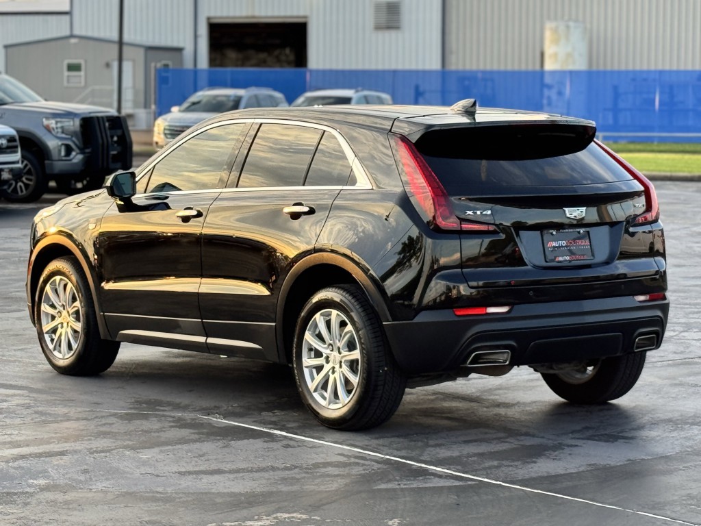 2022 Cadillac XT4 Image 10