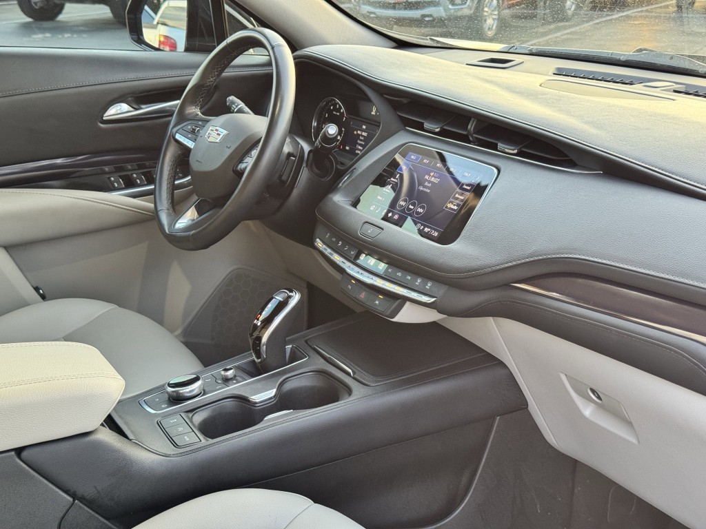 2022 Cadillac XT4 Image 13