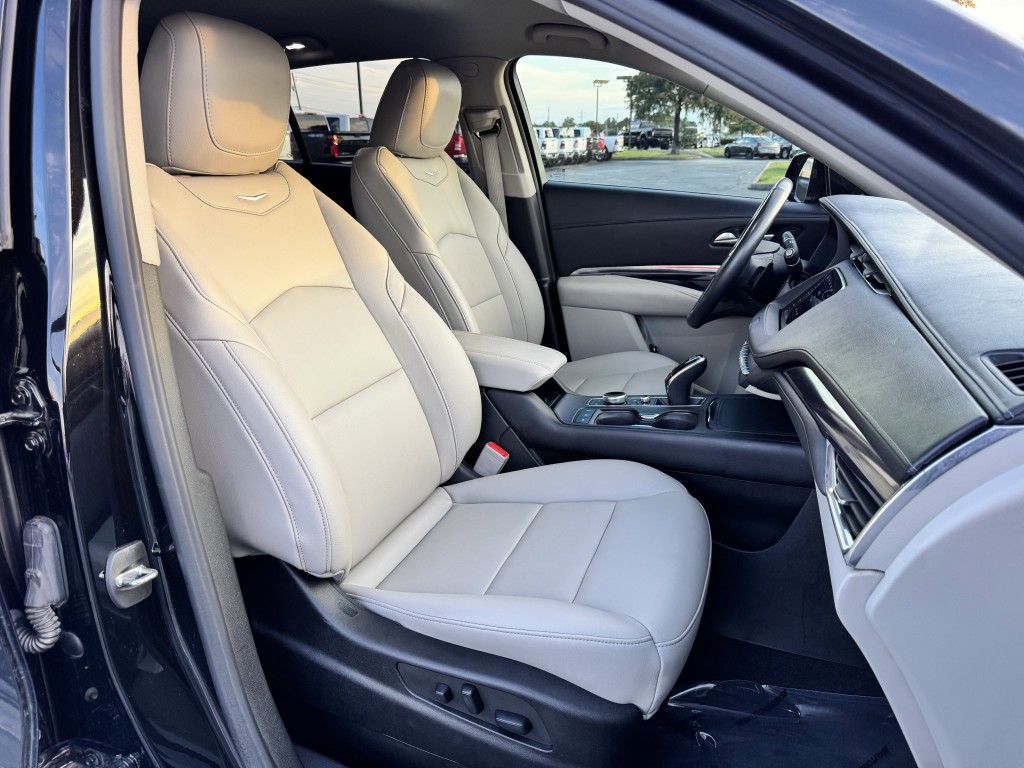 2022 Cadillac XT4 Image 25
