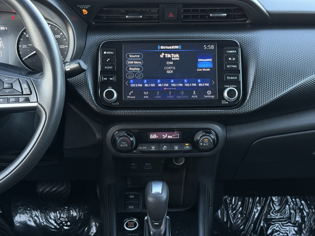 2021 Nissan Kicks Image 19