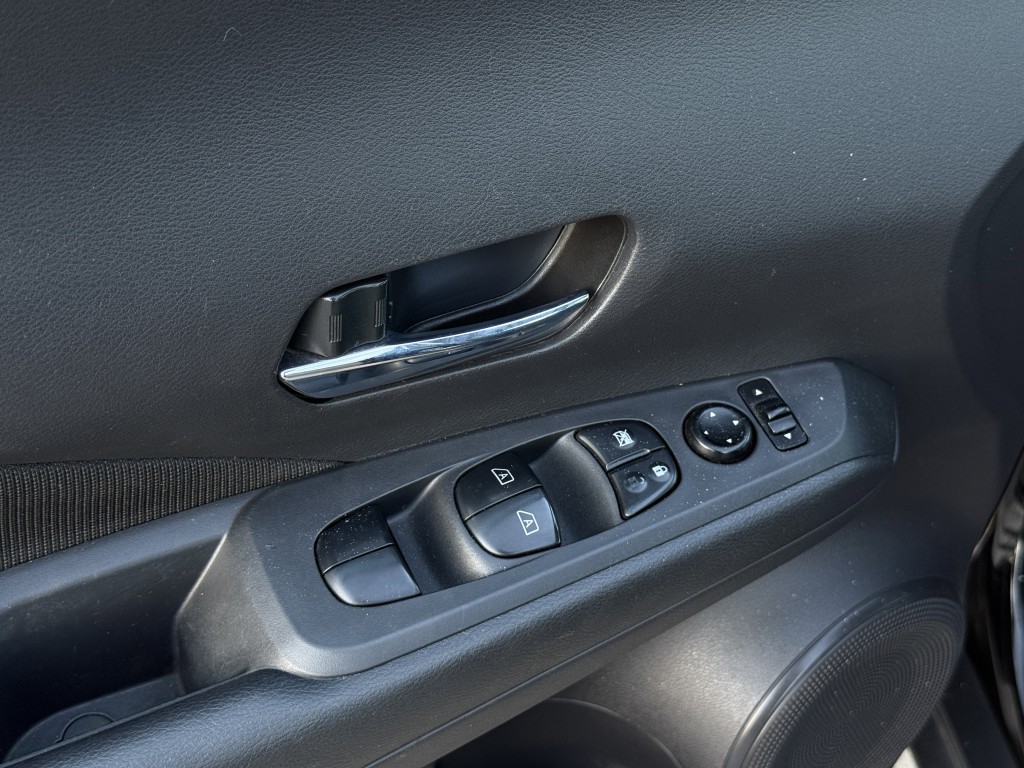 2021 Nissan Kicks Image 23