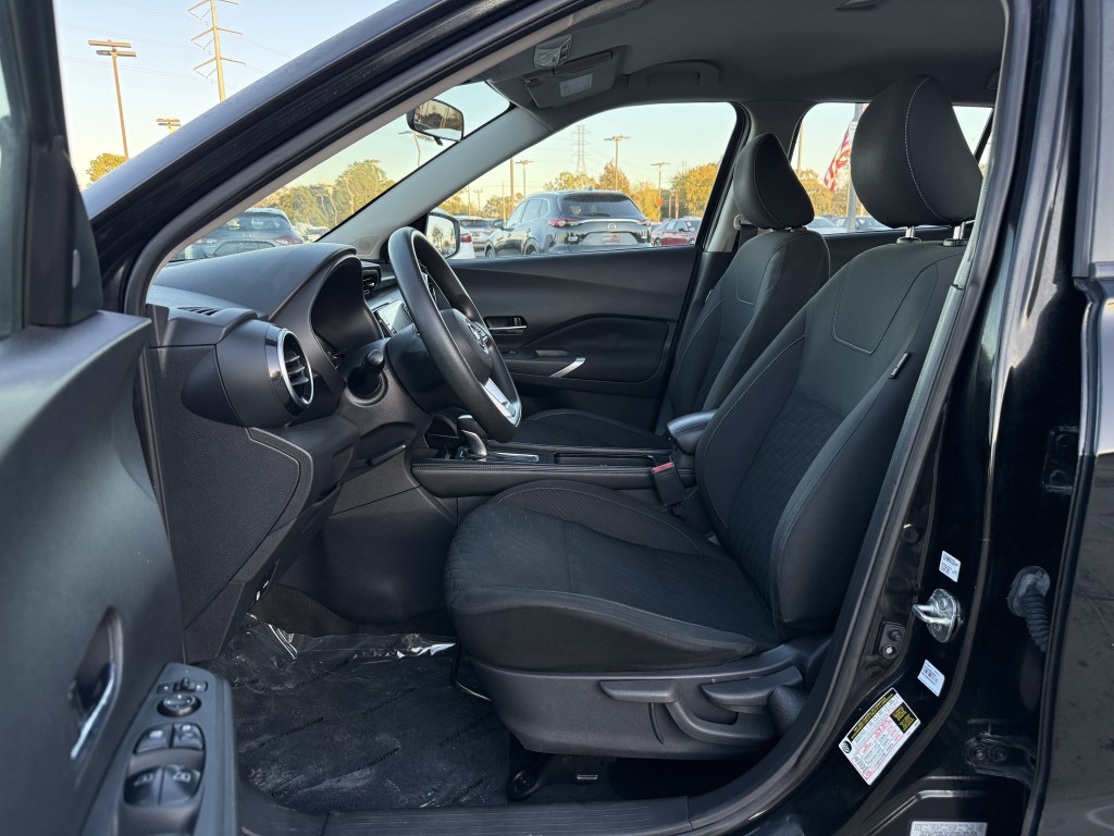 2021 Nissan Kicks Image 24