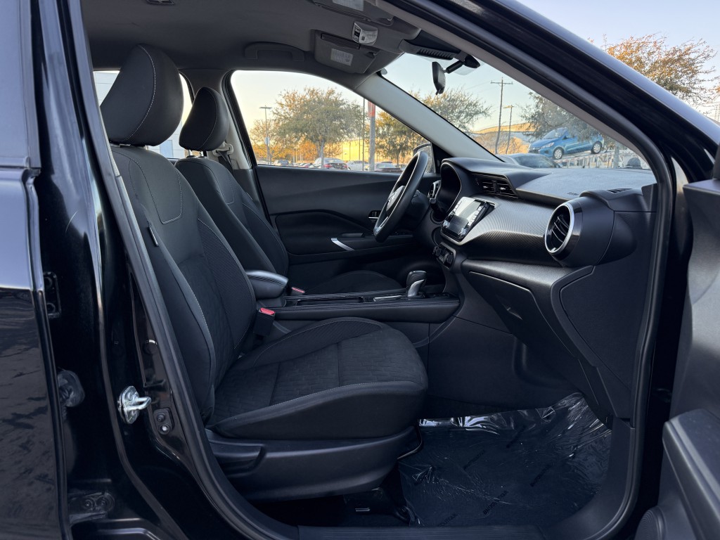 2021 Nissan Kicks Image 25