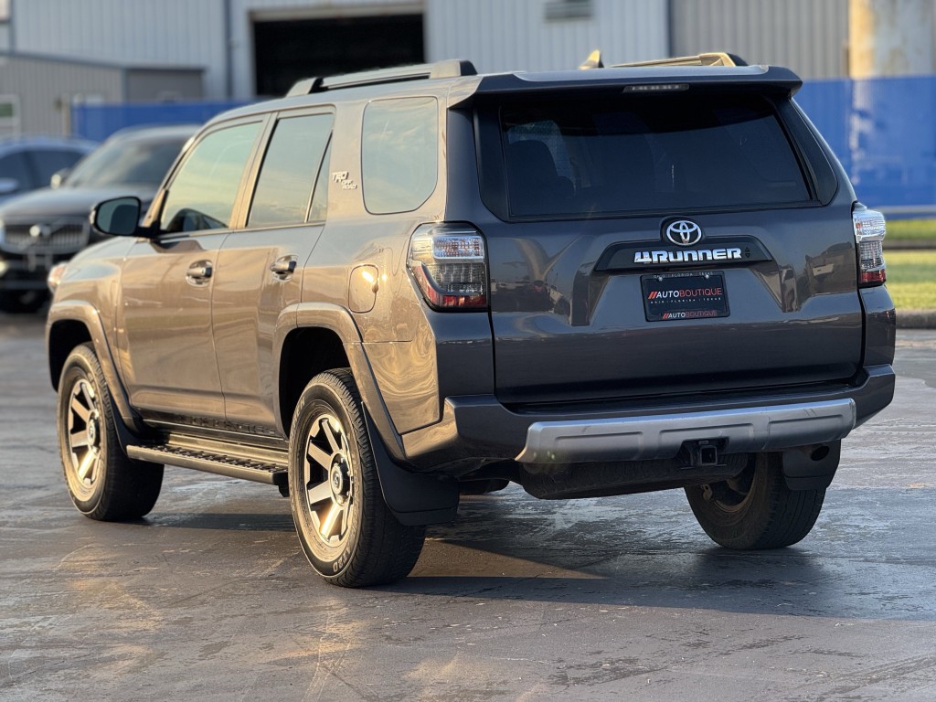 2023 Toyota 4Runner Image 8