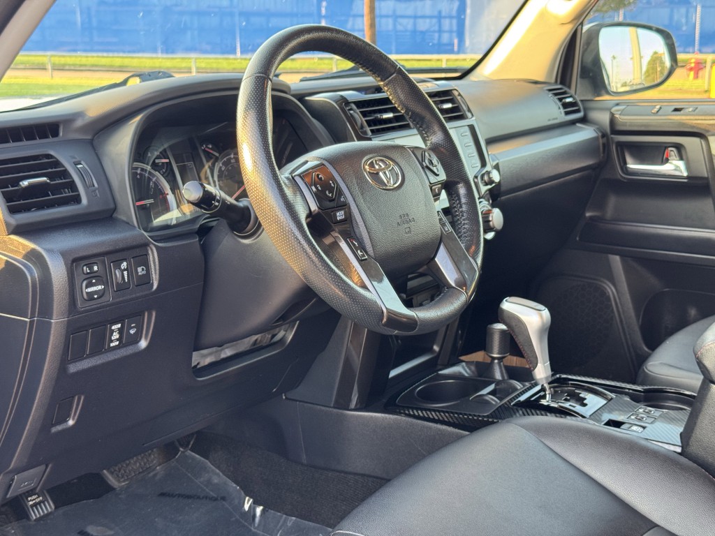 2023 Toyota 4Runner Image 12