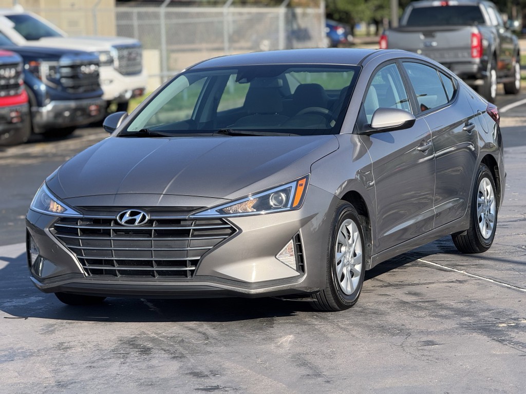 2020 Hyundai Elantra Image 5