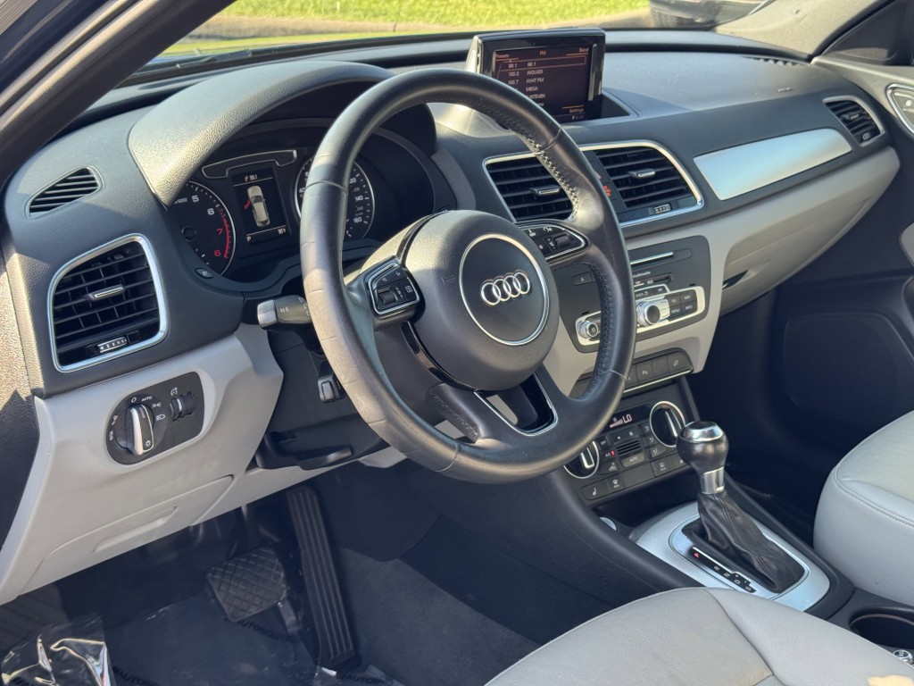 2017 Audi Q3 Image 12