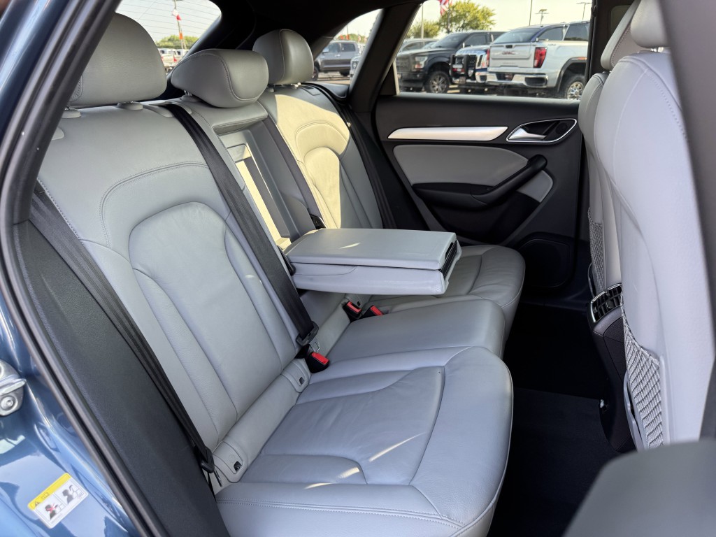 2017 Audi Q3 Image 24