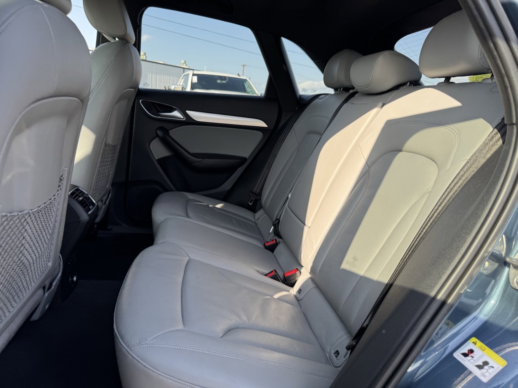 2017 Audi Q3 Image 25