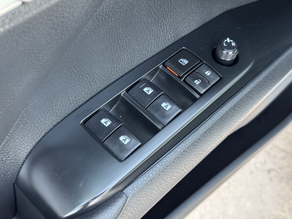 2018 Toyota Camry Image 21