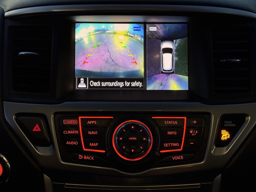 2017 Nissan Pathfinder Image 14