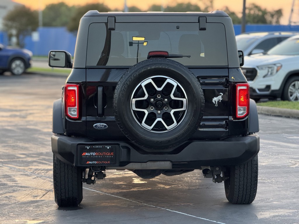 2022 Ford Bronco Image 8