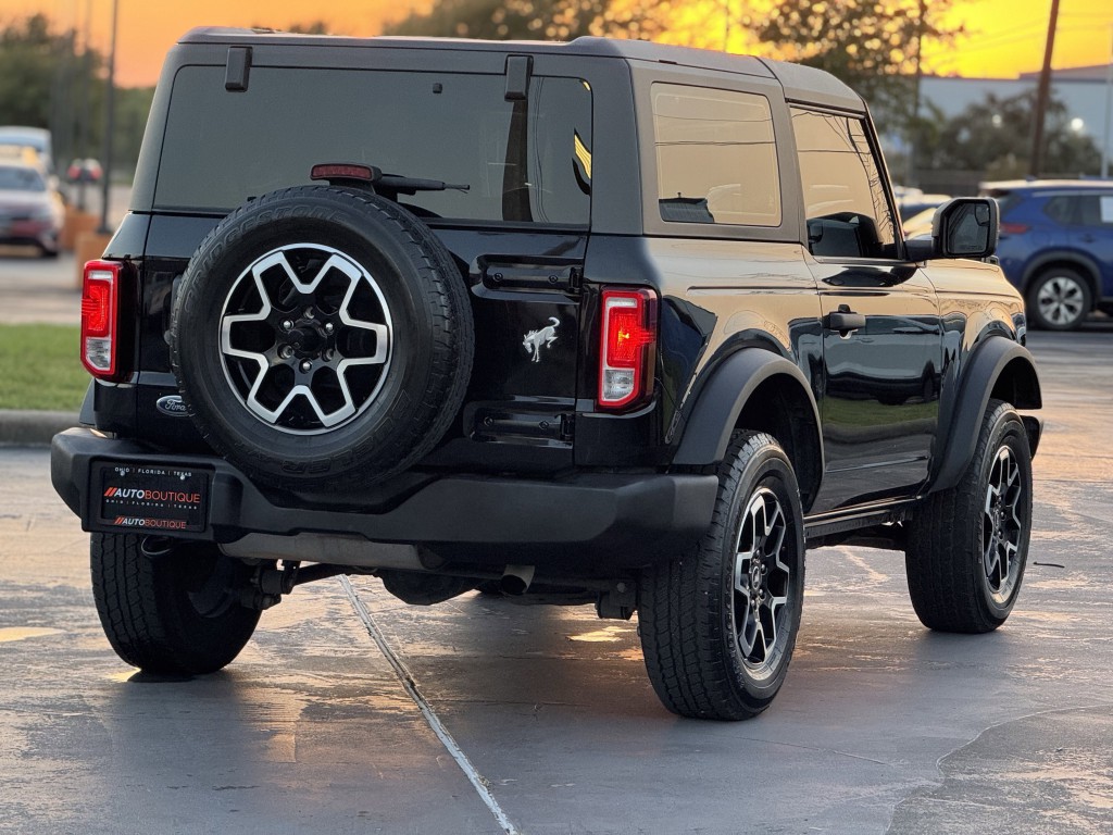 2022 Ford Bronco Image 10