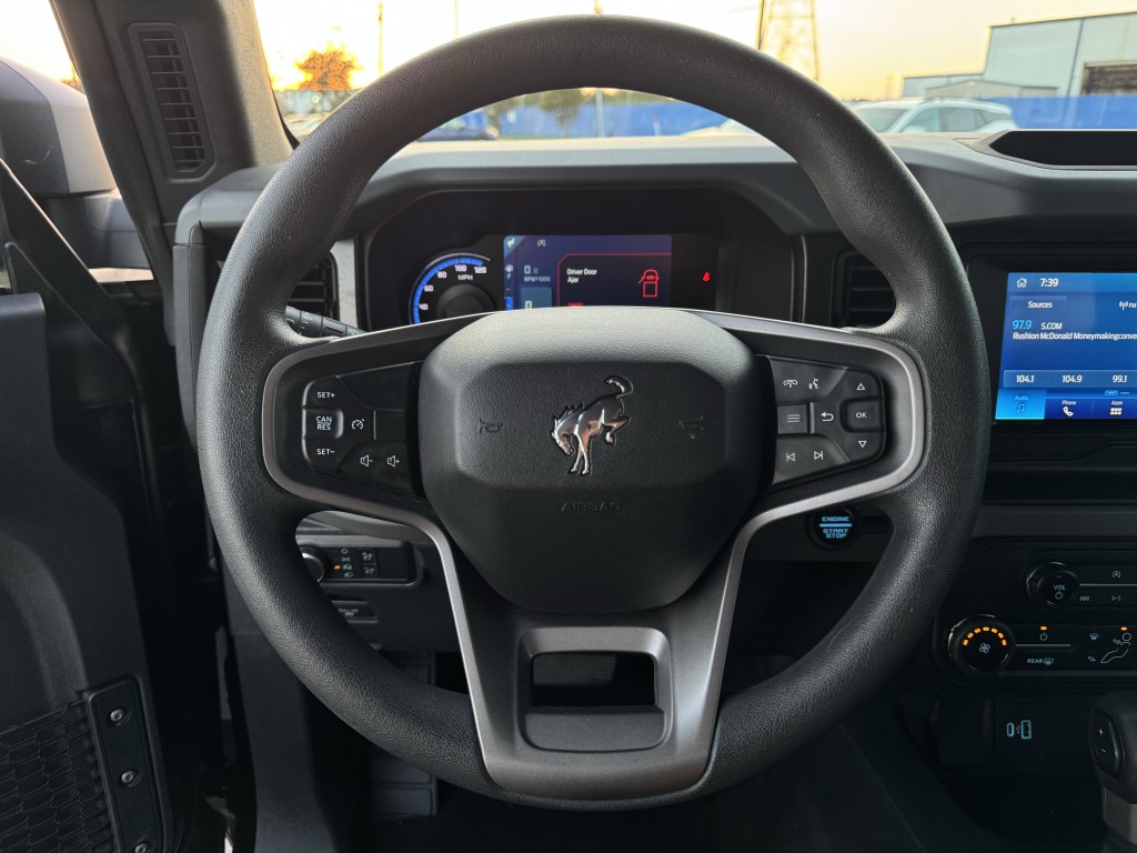 2022 Ford Bronco Image 13
