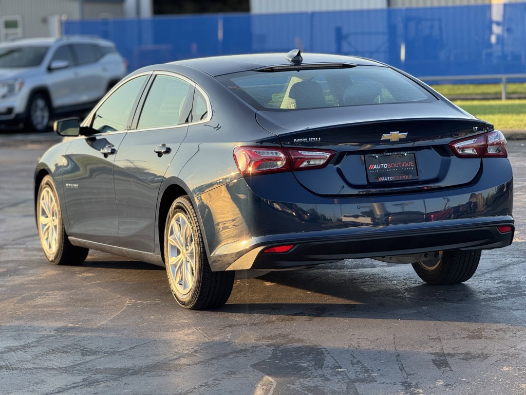 2021 Chevrolet Malibu Image 8