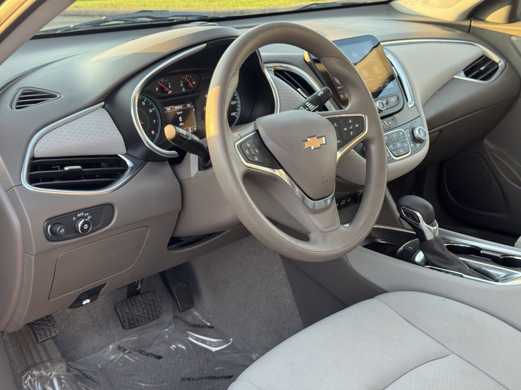 2021 Chevrolet Malibu Image 12