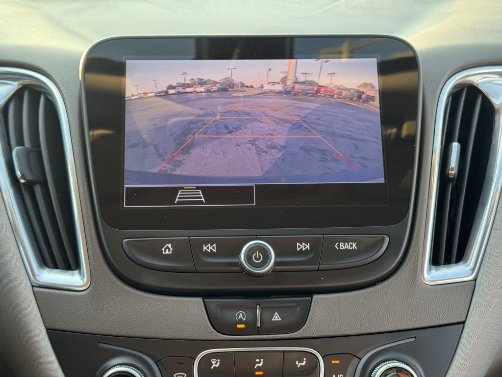 2021 Chevrolet Malibu Image 20