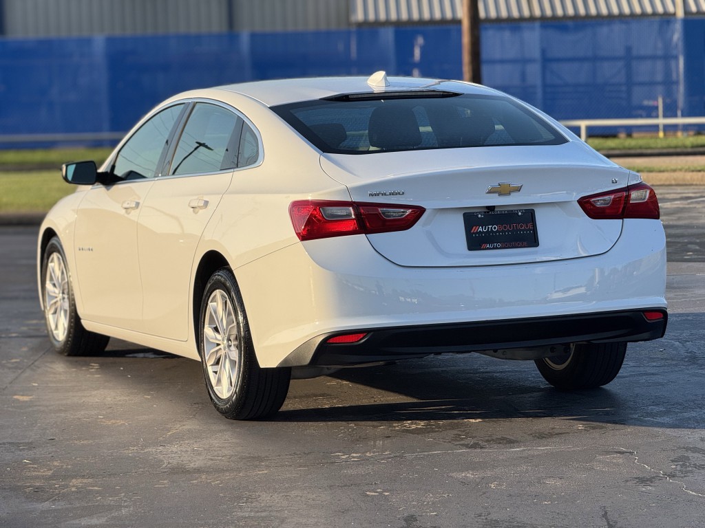 2023 Chevrolet Malibu Image 8