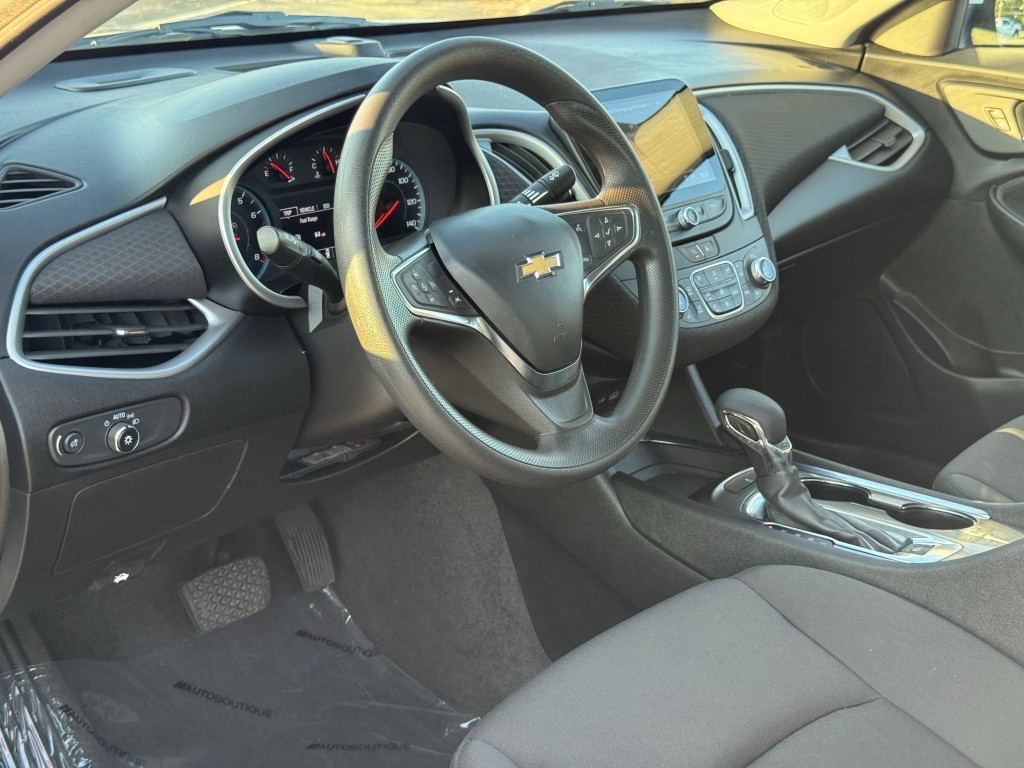 2023 Chevrolet Malibu Image 12