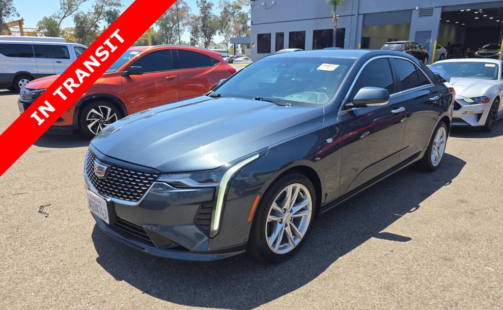 2022 Cadillac CT4 Image 1