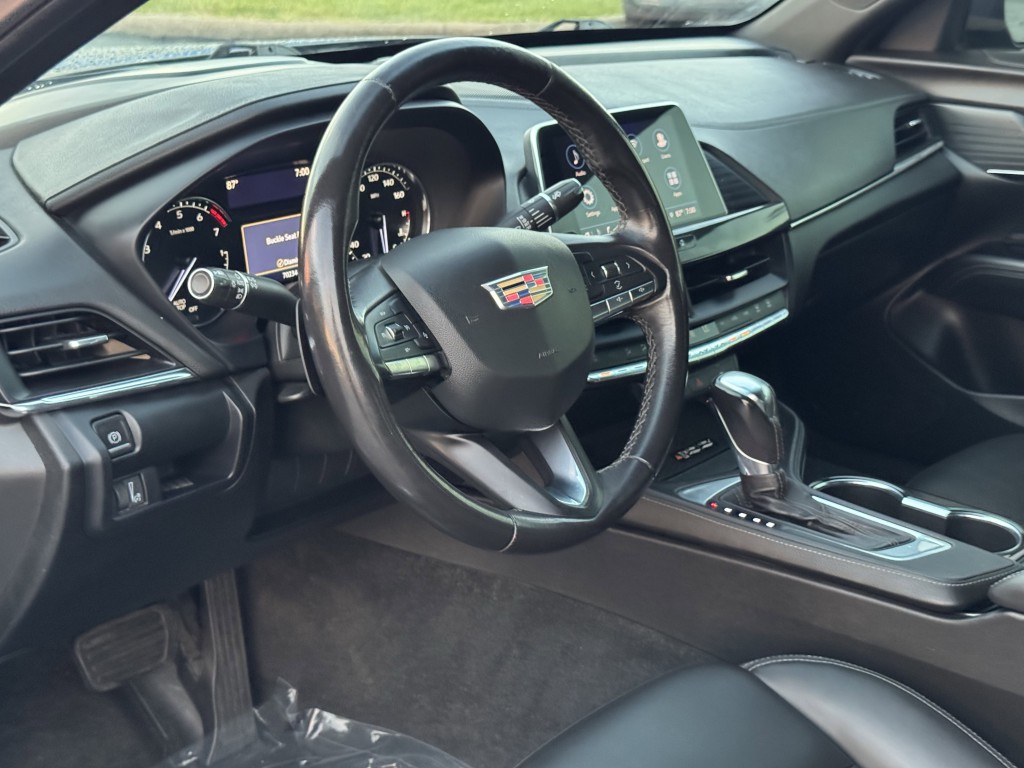 2022 Cadillac CT4 Image 12