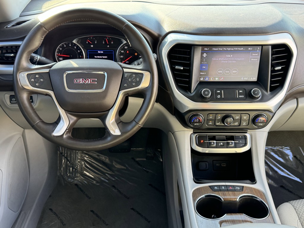 2020 GMC Acadia Image 14