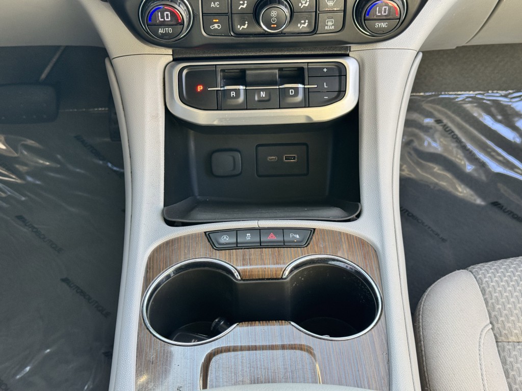 2020 GMC Acadia Image 19