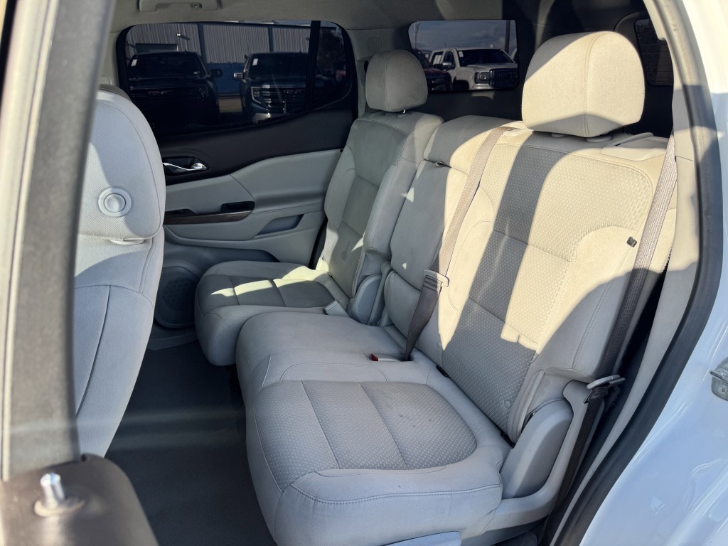2020 GMC Acadia Image 25