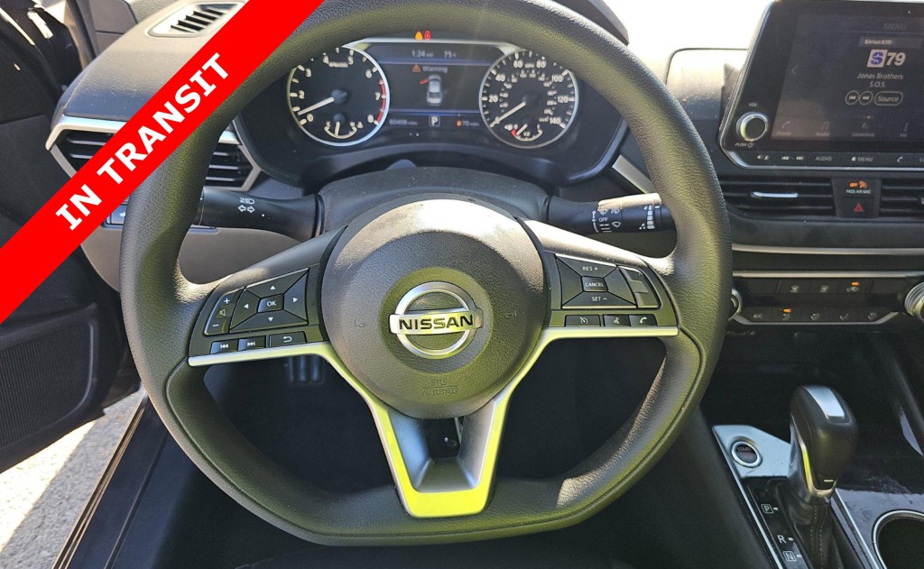 2021 Nissan Altima Image 8
