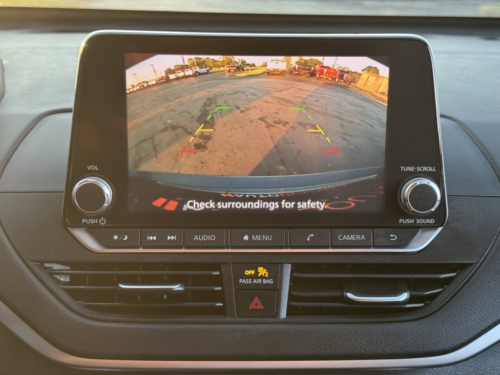 2021 Nissan Altima Image 20
