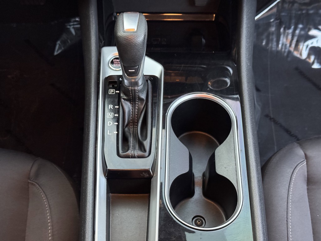 2021 Nissan Altima Image 21