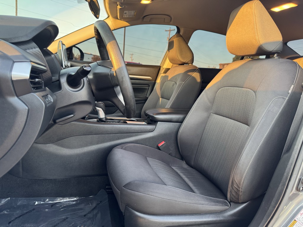 2021 Nissan Altima Image 23